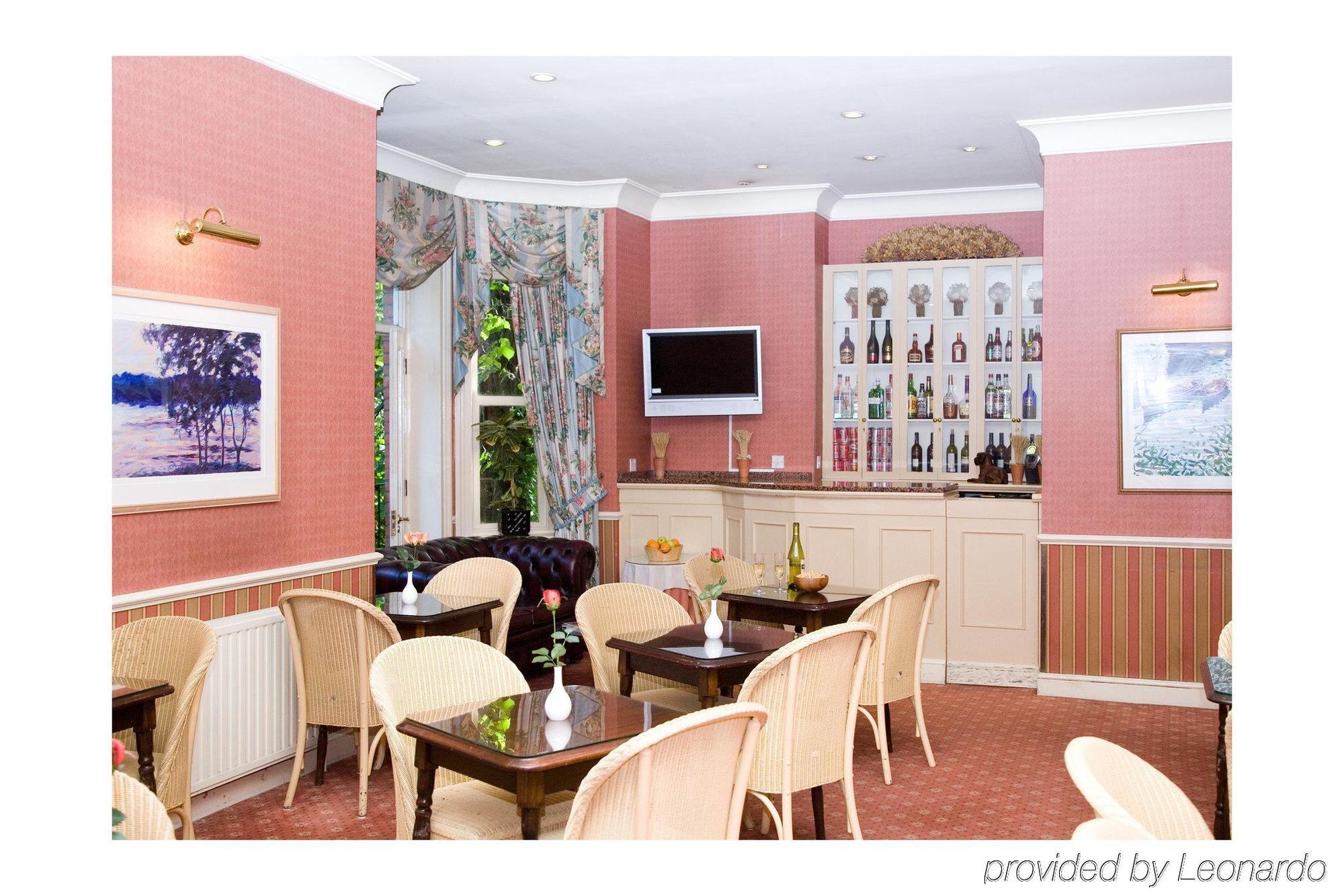 Langorf Hotel London Room photo